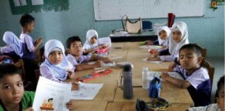 ratusan burung iringi pengebumian