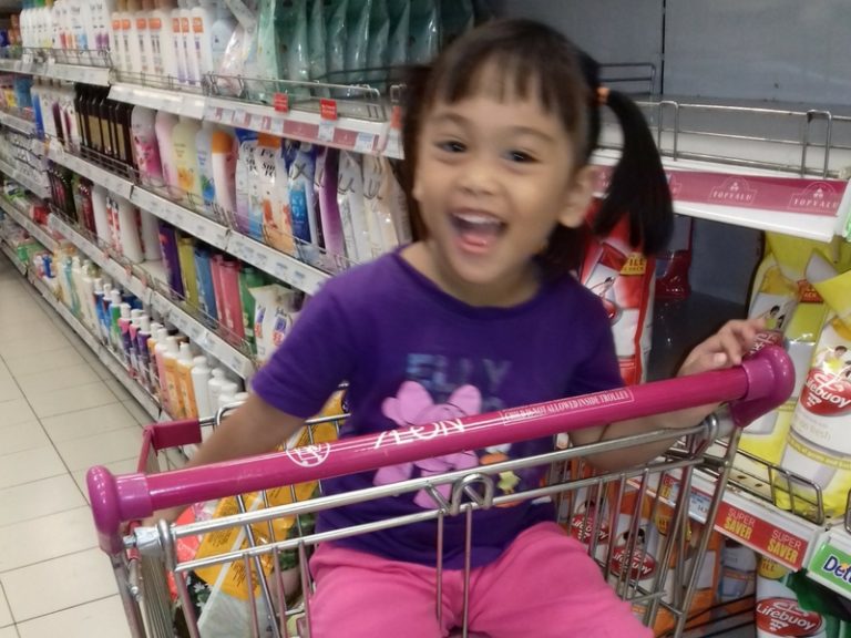 setiap hari