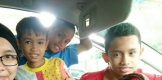 tak bagi tengok TV tapi hulur smartphone