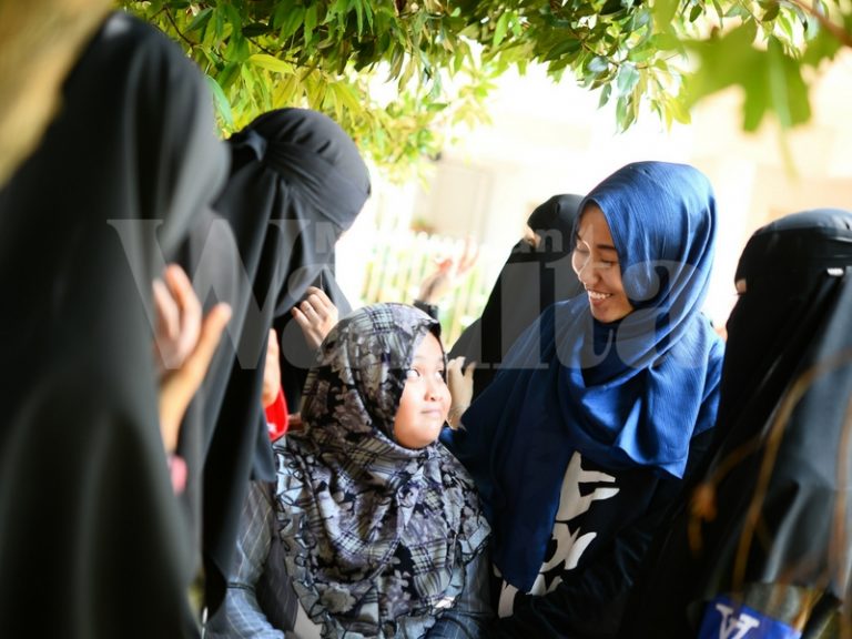 umur 17 tahun dah bela anak angkat