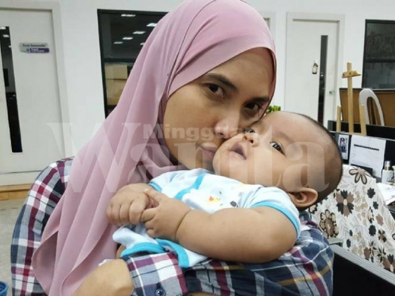 cium anak dapat pahala