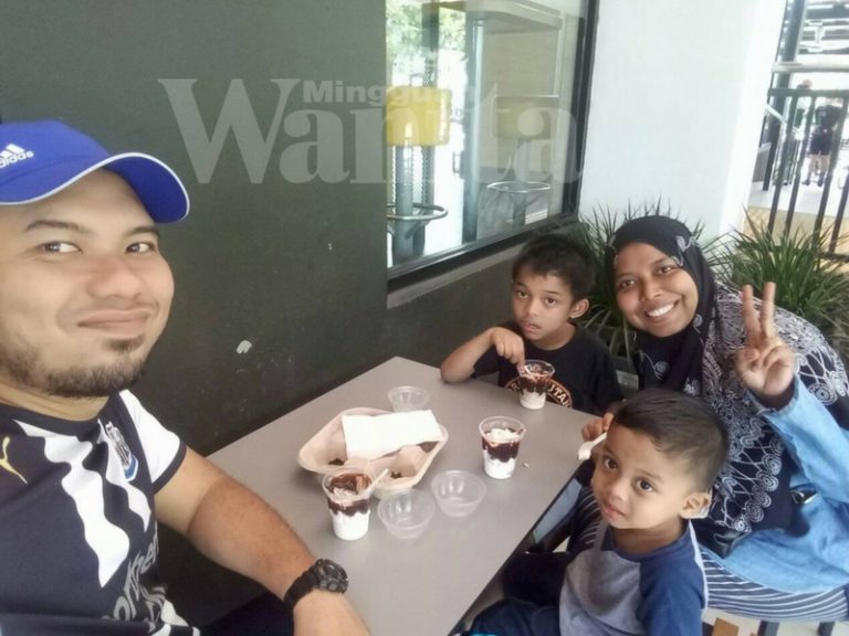 Ibu Ini Kongsi Pengalaman Bawa Anak Kecil Dan Autistik Makan Di Kedai, Animation Aiskrim Tepi Jalan Juga Membantu