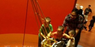 Anak Berebut Permainan Itu Biasa, Jadi Luar Biasa Bila Mak Ayah Boleh COOL Damaikan Mereka