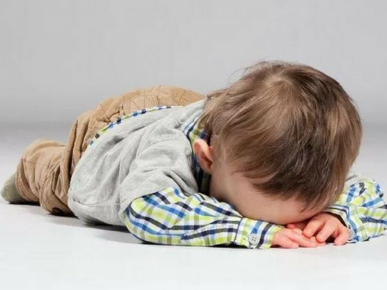 anak tantrum