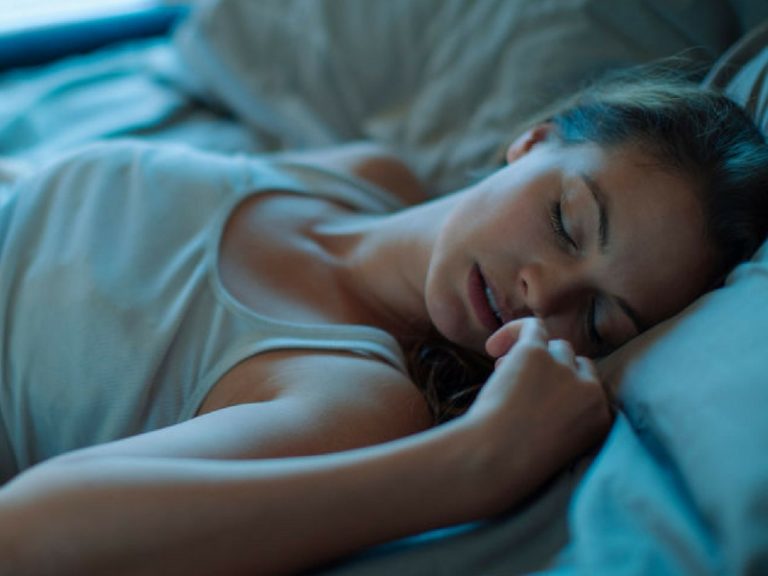 9 Rutin Ini Lebih Baik Mak-mak Lakukan Di Malam Hari, Berbanding Awal Pagi