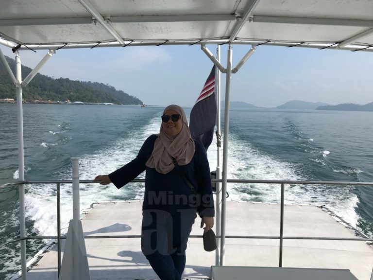 13 Tahun 3 Majalah, Duit Pun Tak Dapat Beli Pengalaman Wanita Ini