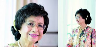 Wanita Ini.. Tun Dr Siti Hasmah Akan Sentiasa Menjadi Ibu, Ratu Di Hati Kita