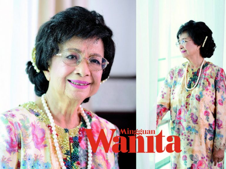 Wanita Ini.. Tun Dr Siti Hasmah Akan Sentiasa Menjadi Ibu, Ratu Di Hati Kita