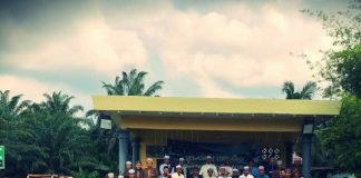 bantu anak tahfiz bina surau dan asrama