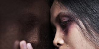 Bengkak Muka Ibu Anak 2 Ini, Bulan Puasa Pun Ada Suami Belasah Isteri - Ebit Lew