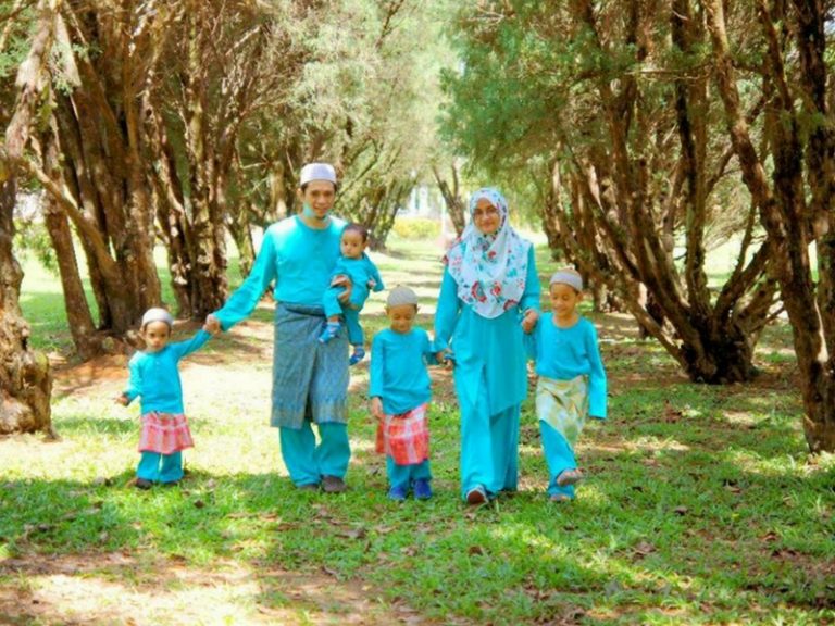 Ayah Ini Kongsi 8 Tip Bawa Anak Bertandang Rumah Orang, Khas Untuk Geng Anak Ramai