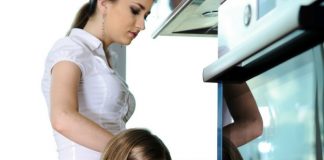 Mak balik kerja sila dengar rintihan anak