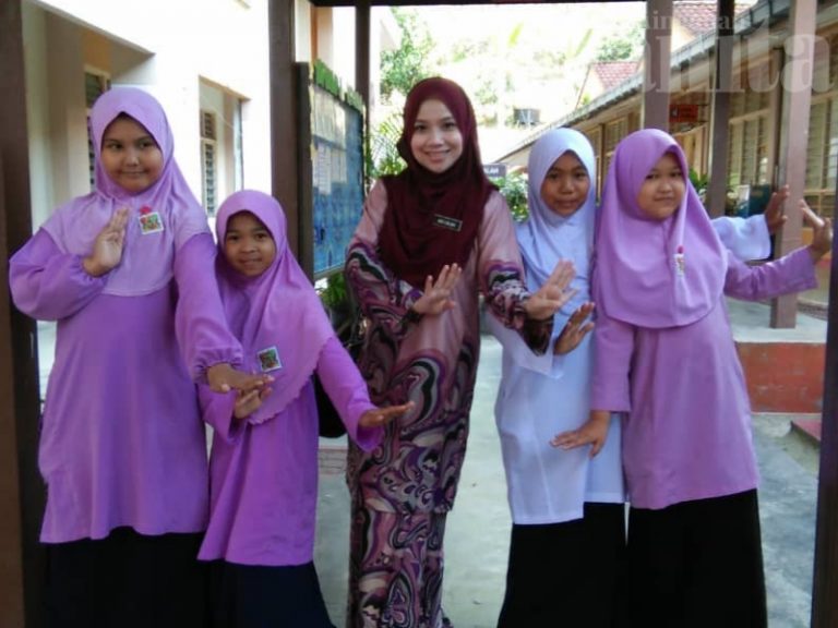 Menyanyi Dalam Kelas, Cikgu Anis Salwa Bantu Murid Mudah Ingat Dalam Pembelajaran