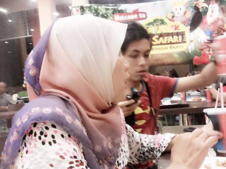 orang negatif