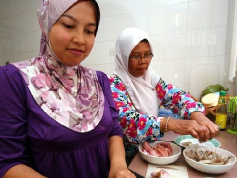 berkongsi dapur