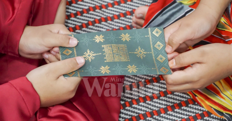 duit raya anak