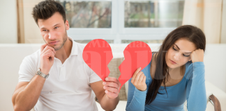 Rumah Tangga Runtuh Akibat Orang Ketiga?