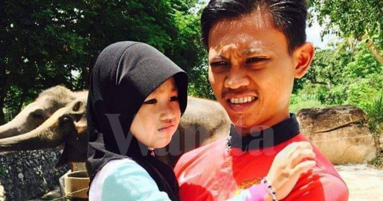 Bila Ada Anak Perempuan, Waktu Dia Kecillah Kita Bagi Bermain Sepuasnya