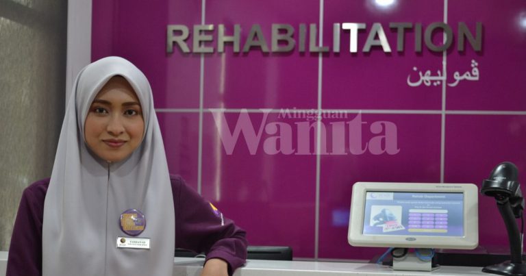 Tugas Sebagai Pegawai Fisioterapi, Farhanah Kena Banyak Bersabar Dengan Karenah Pesakit