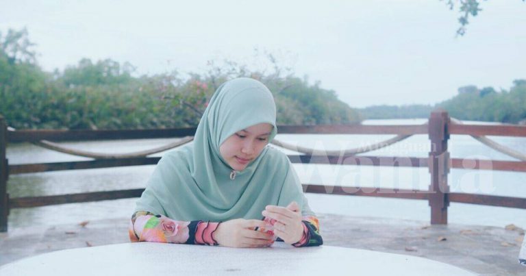 Ada Masalah Mengadulah Pada Suami, Isteri Jangan Diam-diam Simpan Sendiri
