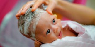 Kulit Bayi Baru Lahir Memang Sensitif, Ini Sabun Mandian Selamat Untuknya 