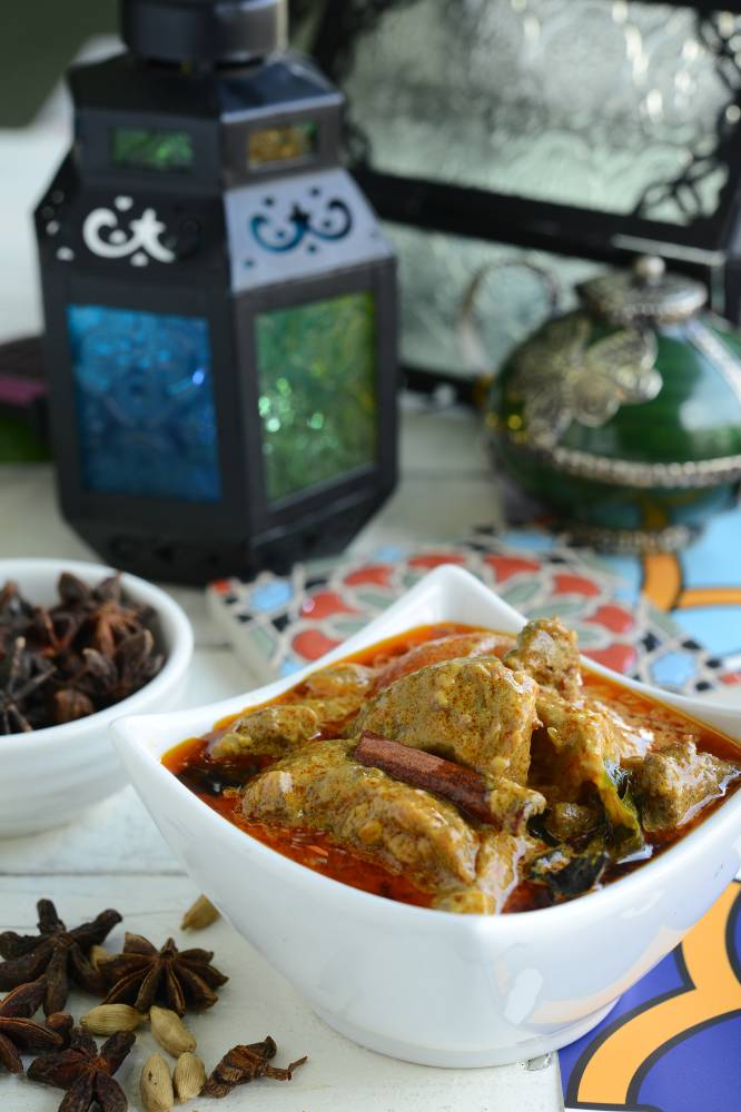 Daun Kari Tinggi Khasiat Untuk Kecantikan, Penyedap Aroma Dalam Masakan