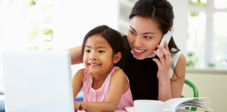 Anak Sibuk Kelas Online Homework Melambak, Mak Kena Bertenang