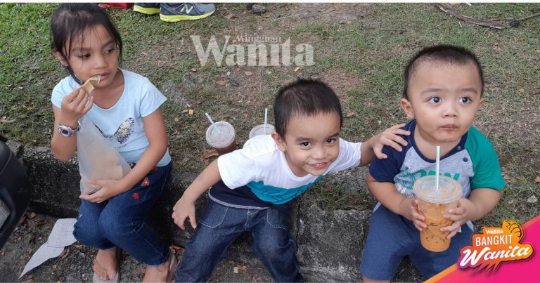 HUTANG Mak Ayah Banyak Pada Anak, Marah Sekalipun Dia Datang Dengan Senyuman, Hiburkan