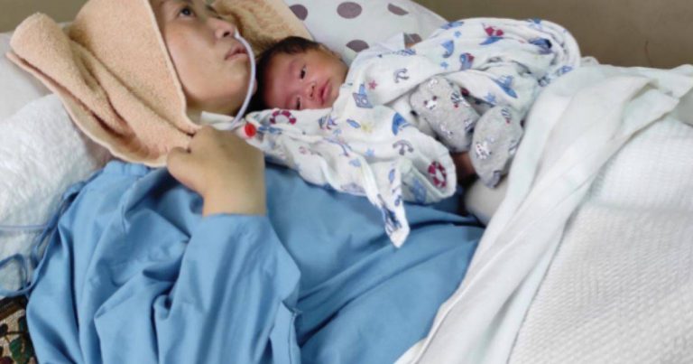 Jahidah Positif Covid-19. “Adik Risau Tahap Kesihatan Kakak, Sebab Belum DiVaksin.”