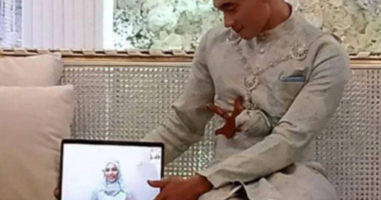 Isteri DiSahkan Positif Covid-19 Sehari Sebelum Majlis.” Suami Terpaksa Bersanding VIRTUAL Bersama LAPTOP