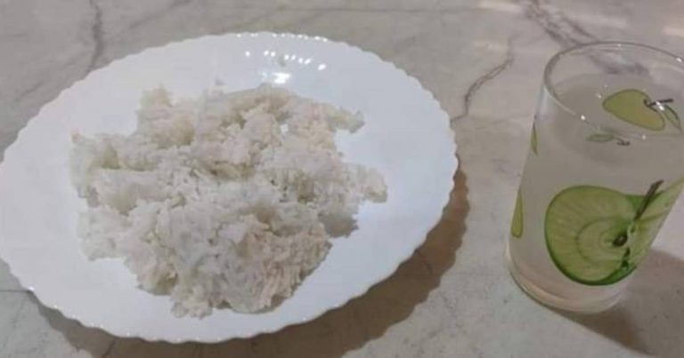 ‘Sibuk Uruskan Adik, Kakak Tolong Hidangkan Nasi.’ Ibu Sebak Anak Tiru Ayah Berbuat Baik