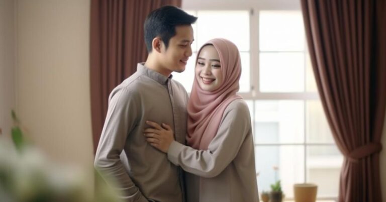 Suami Kalau Nak Hidup Bahagia, Senangkan Hati Isteri Bukan Buat Hal