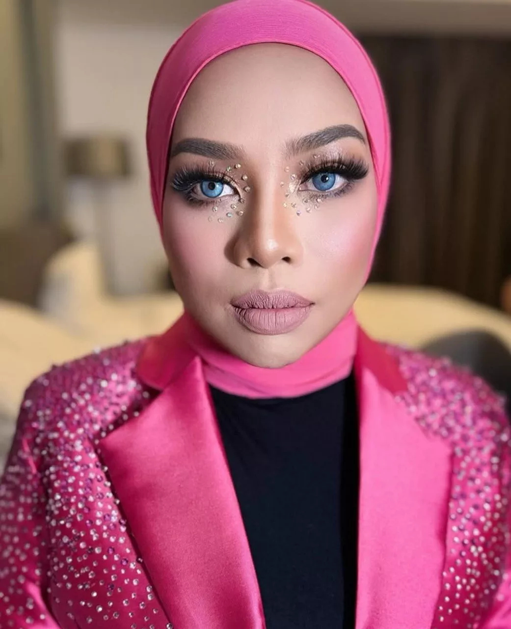 Bukan Artis ‘Tin Kosong’ AYU DAMIT Impi Jadi Pensyarah Berstatus Doktor Falsafah Menjelang Usia 45 Tahun