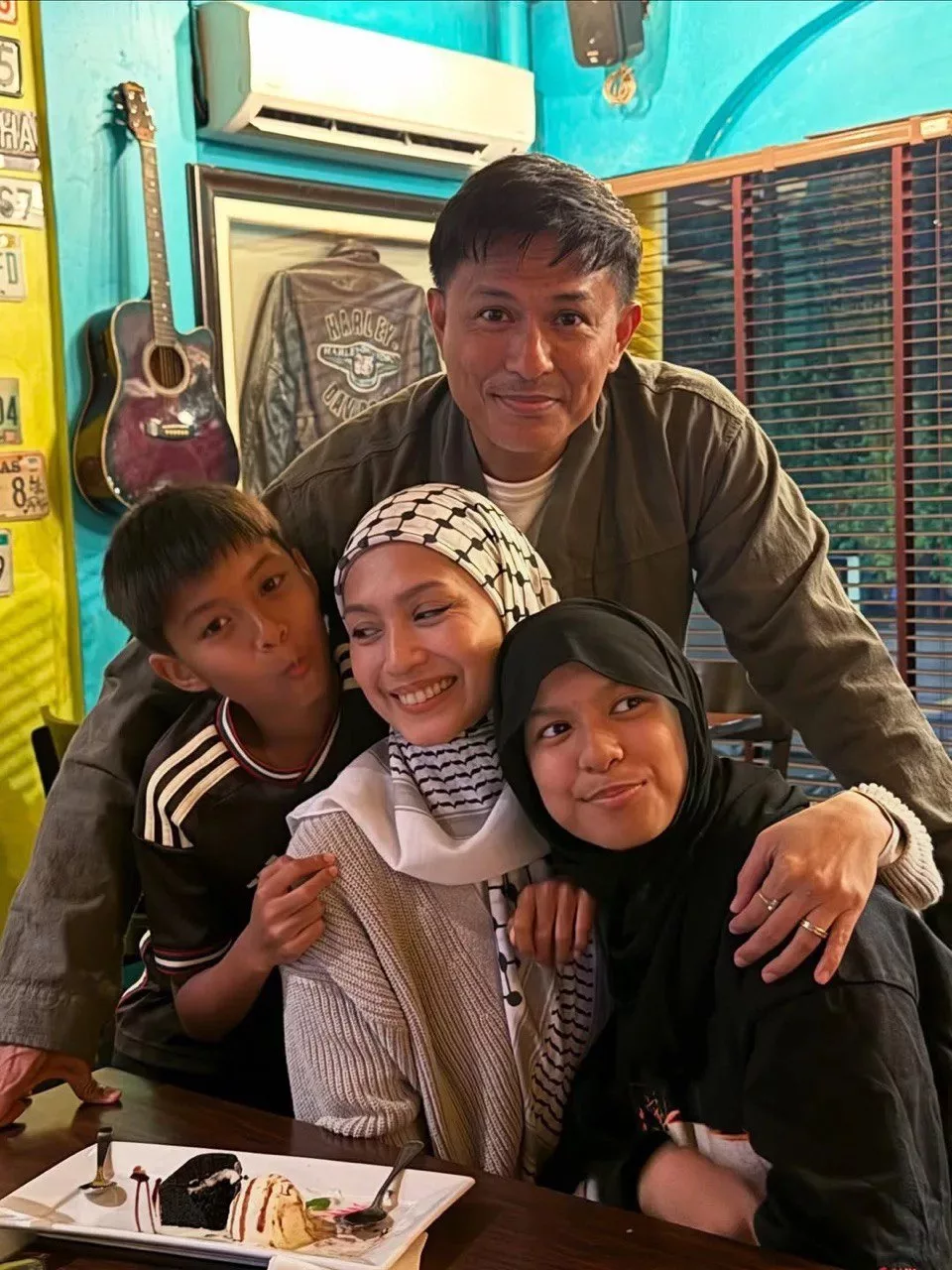 Genap 42 Tahun NANA MAHAZAN Luah Syukur “Dikelilingi Mereka Yang Baik-Baik Adalah Nikmat Tak Terhingga”