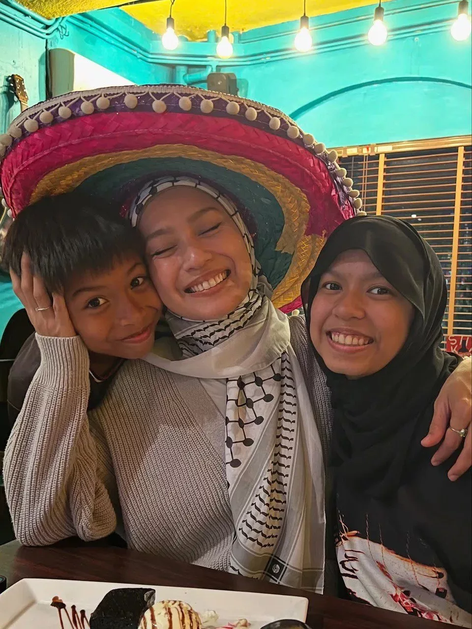 Genap 42 Tahun NANA MAHAZAN Luah Syukur “Dikelilingi Mereka Yang Baik-Baik Adalah Nikmat Tak Terhingga”