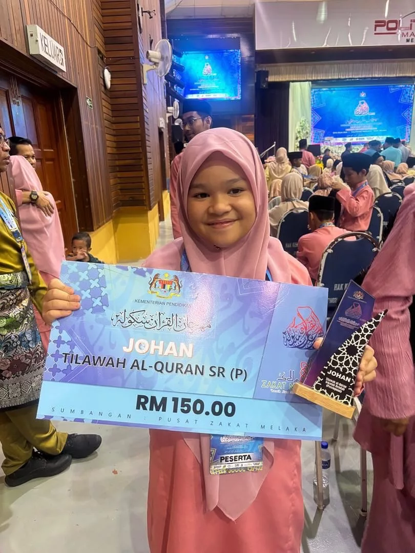 “Rezeki Abeer Dah Tertulis” Bakal Pelapis Qariah Negara, Anak Tunggal Ustazah Sharifah Khasif Juara Tilawah Al-Quran