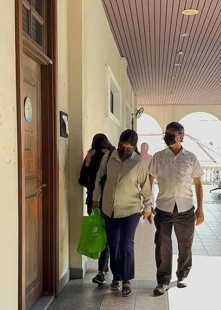 Campak Bayi Baru Lahir Dari Tingkap Apartmen, Wanita Menangis Teresak-esak Di Mahkamah