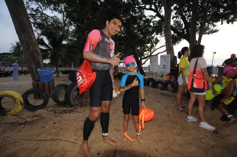Bella Astillah Teman Ayden Sertai Triathlon, Syed Saddiq Turut Hadir Beri Sokongan