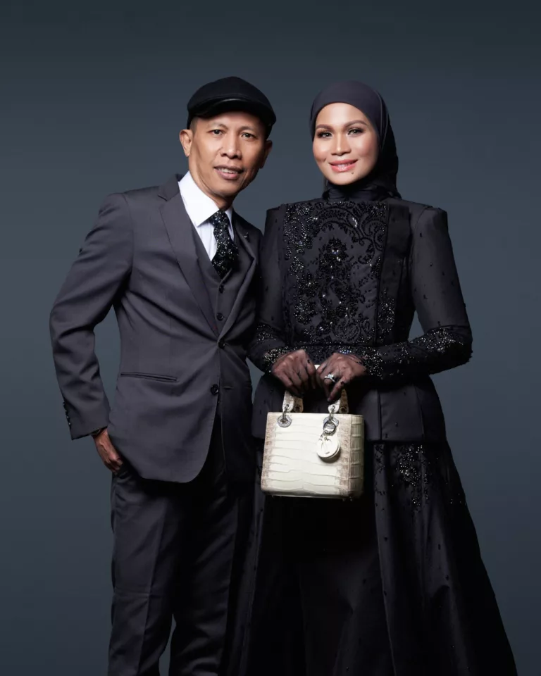 Ulang Tahun Ke-48 Haliza Maysuri, Sarung Adi Busana RM151,100 & Hadiah Motorhomes dari Suami Tersayang!