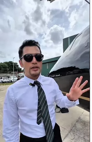 “Berkat Menjual Jeruk Bersama Ammar, Kita Dapat Beli Sebuah Private Jet” Aliff Syukri Teruja Bawa Isteri & Anak Jenguk Jet Peribadi