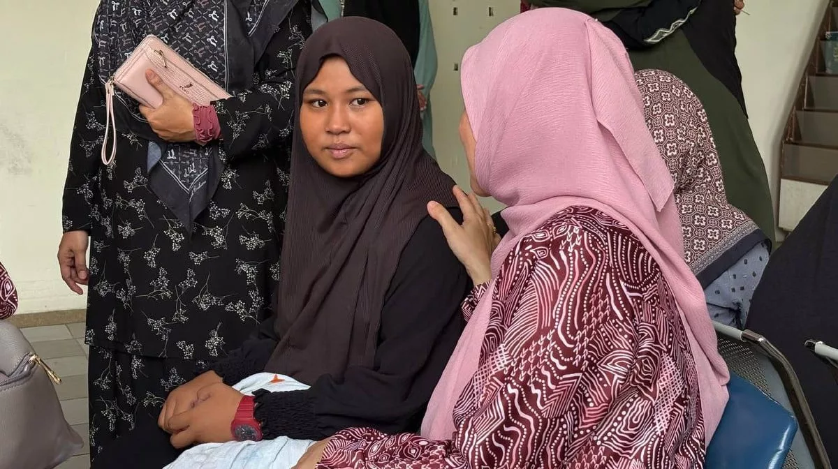 Tragedi Sungai Korok, “Semalam Qisya Pakai Baju Arwah Uminya, Mungkin Dia Rindu…” – Nenek Qisya