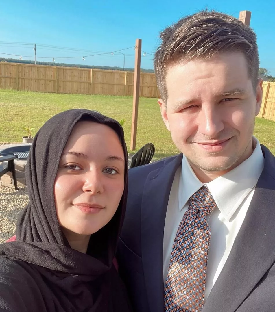 Sarah Hildebrand Bergelar Ibu, Selamat Bersalin Anak Sulung