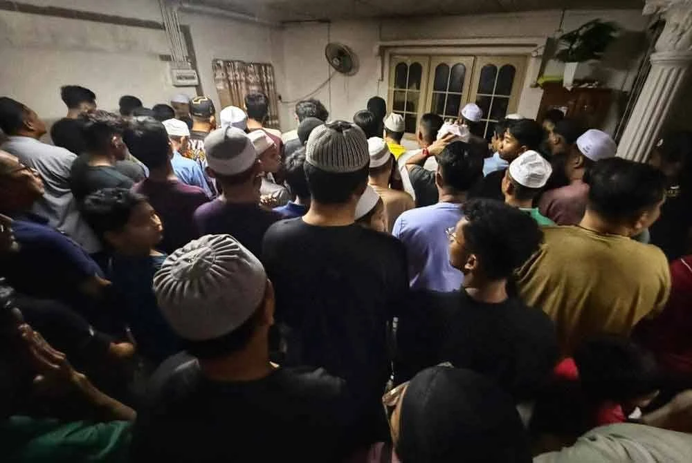 Eyna Bukan Minah Rempit - "Sejak Remaja Adik Memang Minat Motosikal," Abang Jururawat Maut Konvoi RXZ 19 Eyna Bukan Minah Rempit – “Sejak Remaja Adik Memang Minat Motosikal,” Abang Jururawat Maut Konvoi RXZ