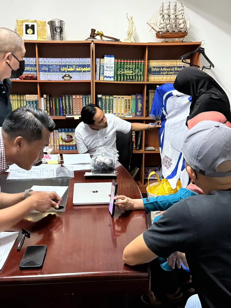 Pakaian Dan Barang Peribadi Allahyarham Zara Qairina Belum Lagi Diambil Polis Untuk Siasatan – Peguam 6 Pakaian Dan Barang Peribadi Allahyarham Zara Qairina Belum Lagi Diambil Polis Untuk Siasatan – Peguam
