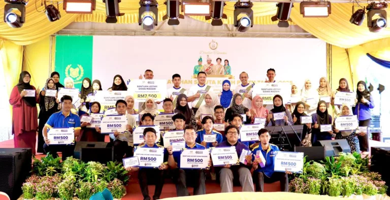 Program Kayuhan Sejuta Kasih PTPTN Bantu & Erat Hubungan Masyarakat