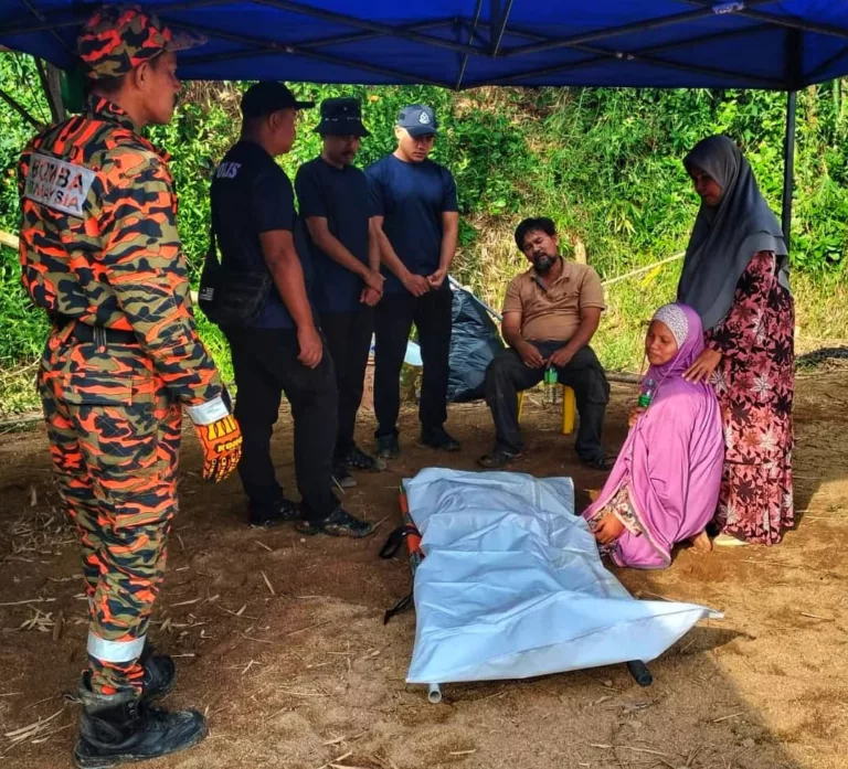 Doa Seorang Ibu, Jasad Anak 12 Tahun Timbul Di Sungai Delong