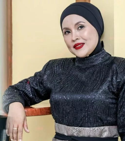 Kakak Sulung Pernah Meraung Dengar Lagu Achik Spin Di Pasar Raya – “Kalau Lagunya Dimainkan Di Radio, Terus Saya Tutup”