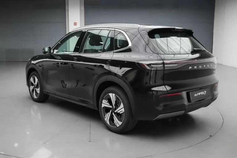 Proton e.MAS 7 Baharu. Evolusi EV Paling Mesra Wanita Kini Dilancarkan. Selesa, Pintar! Direka Dengan Jiwa Wanita Masa Kini