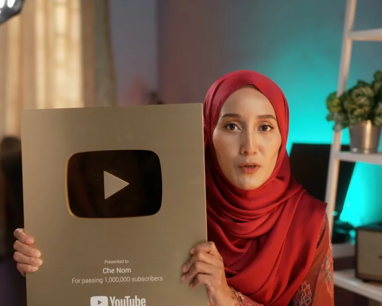 Che Nom Undur Diri: “Dunia Influencer Bukan Jalan Pintas Cari Duit”