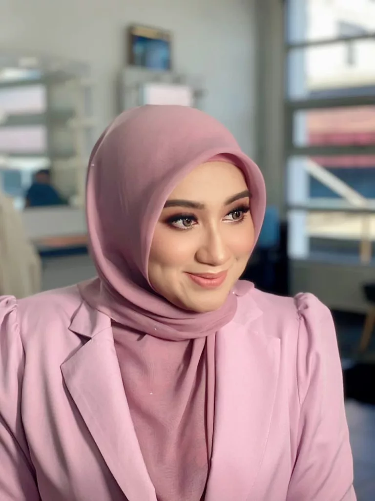 Produk Dikritik & Dapat Rating 3/10 Dari Youtuber Sensasi Dunia, Usahawan Wanita Ini Bijak Hadapi Kritikan